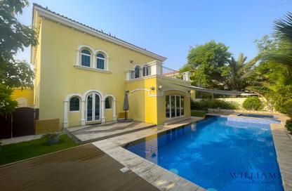 Villa - 4 Bedrooms - 5 Bathrooms for rent in District 7 - Jumeirah Park - Dubai