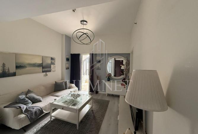 100852917 - Property Image 2