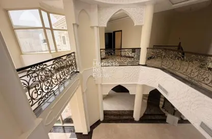 فيلا - 5 غرف نوم - 7 حمامات للايجار في البرشاء جنوب 1 - جنوب البرشاء - البرشاء - دبي