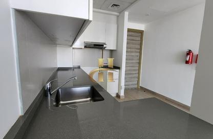 Apartment - 1 Bedroom - 2 Bathrooms for rent in Bloom Towers B - Bloom Towers - District 10 - Jumeirah Village Circle - Dubai