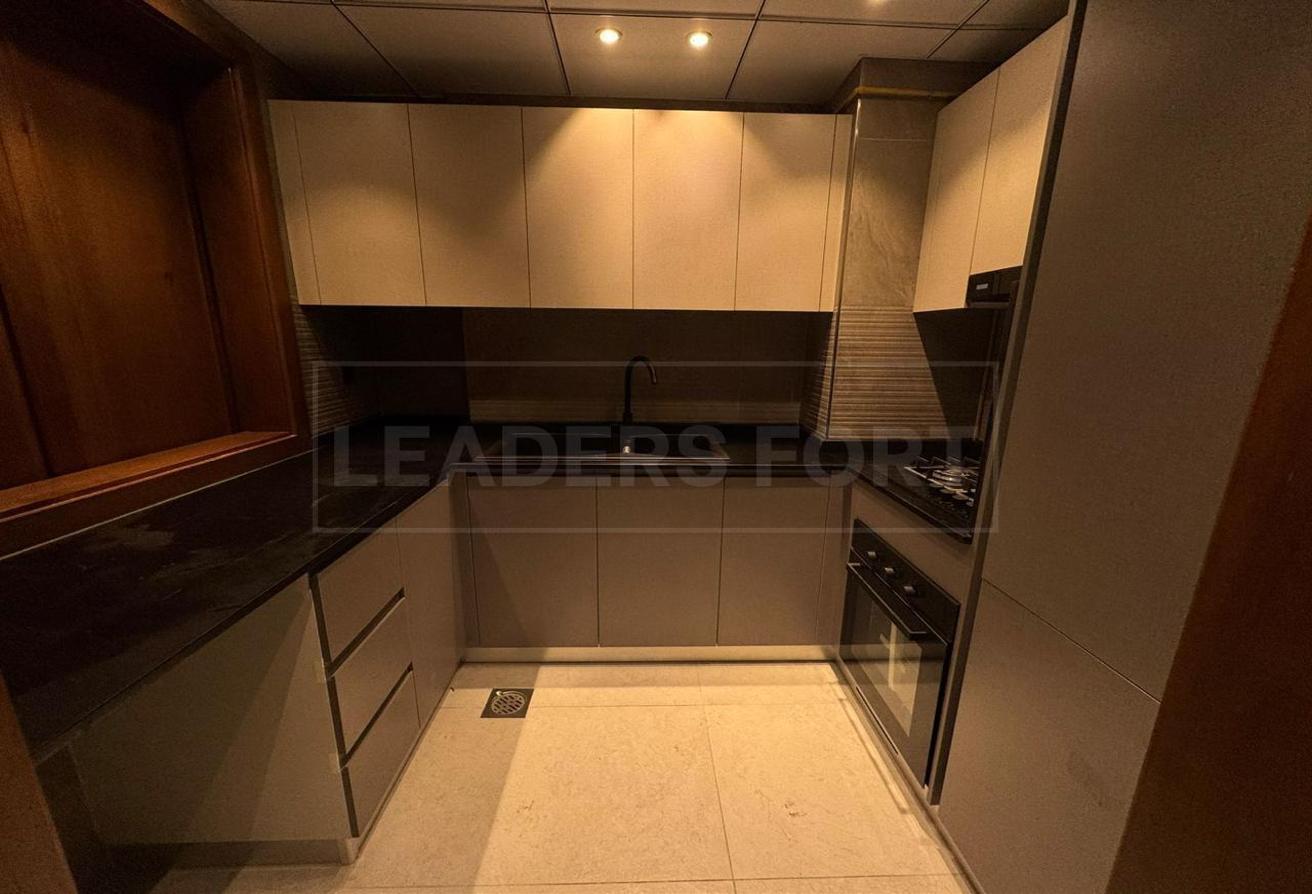 Elegant 1BR | Community View | Semi-Furnished photo 4