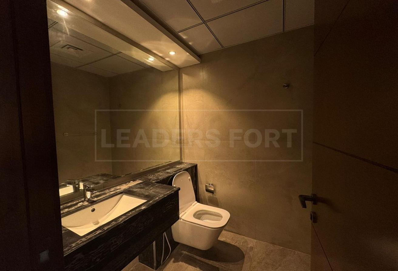 Elegant 1BR | Community View | Semi-Furnished photo 7