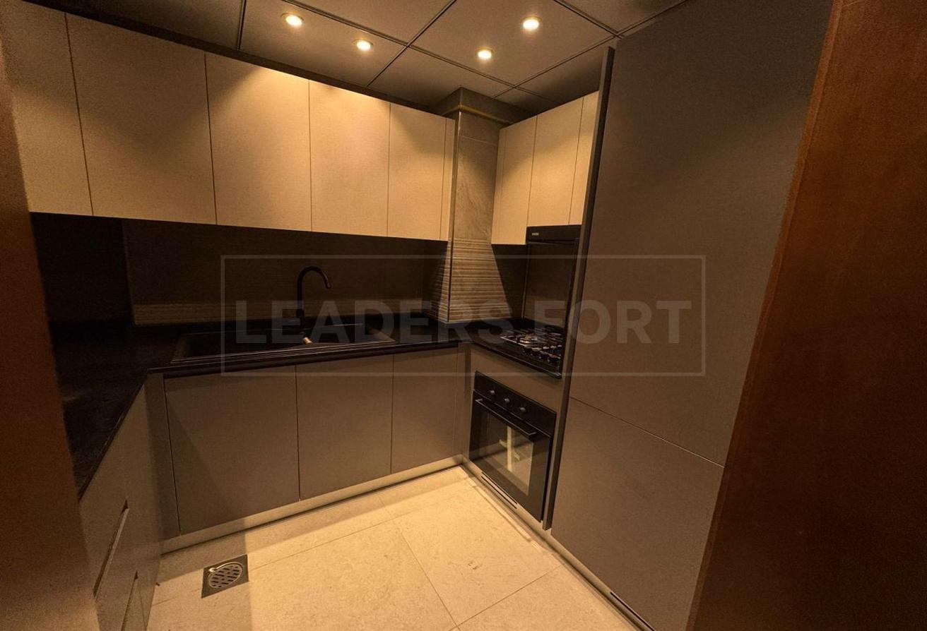 Elegant 1BR | Community View | Semi-Furnished photo 5