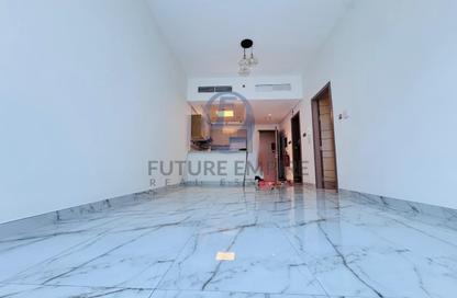 Apartment - 1 Bedroom - 1 Bathroom for rent in Central 1 Dubai 5 - Jumeirah Garden City - Al Satwa - Dubai
