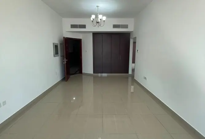 120185200 - Property Image 2