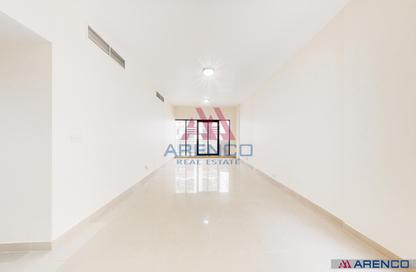 Apartment - 4 Bedrooms - 4 Bathrooms for rent in Golden Sands 9 - Al Mankhool - Bur Dubai - Dubai Apartment - 4 Bedrooms - 4 Bathrooms for rent in Golden Sands 9 - Al Mankhool - Bur Dubai - Dubai