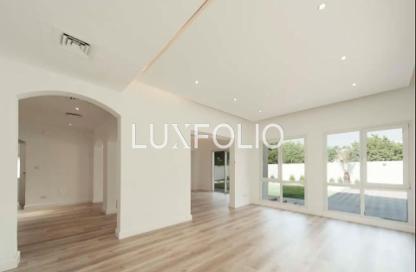 Villa - 5 Bedrooms - 5 Bathrooms for rent in Meadows 2 - Meadows - Dubai