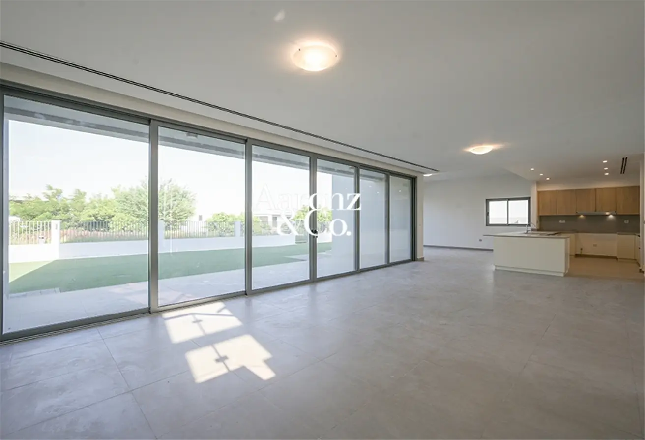 145977560 - Property Main Image