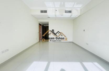 Apartment - 1 Bedroom - 2 Bathrooms for rent in Liwa Residence - Dubai Silicon Oasis - Dubai