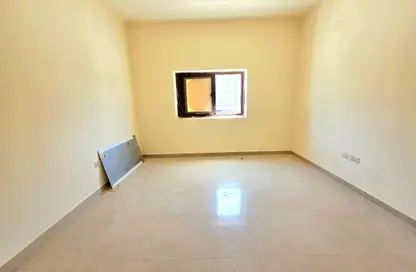 Apartment - Studio - 1 Bathroom for rent in Fire Station Road - Muwaileh - Sharjah