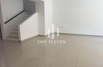 Villa - 4 - 5 for rent in Manazel Al Reef 2 - Al Samha - Abu Dhabi