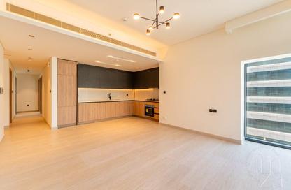 Apartment - 2 - 2 for rent in Marina Living - Dubai Marina - Dubai