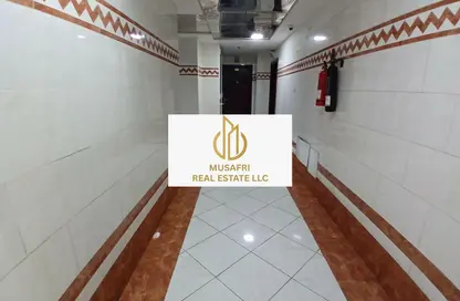 شقة - 2 غرف نوم - 3 حمامات للايجار في برج الحفيت - شارع التعاون - التعاون - الشارقة