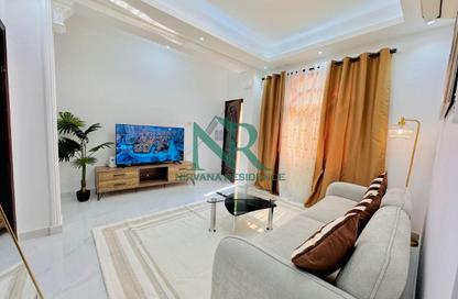 Apartment - 1 - 1 for rent in Al Mushrif - Abu Dhabi