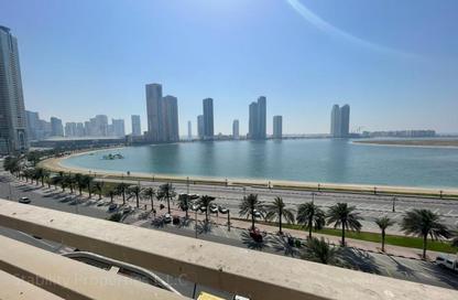 Retail - Studio - 2 Bathrooms for rent in Asas Tower - Al Khan Lagoon - Al Khan - Sharjah