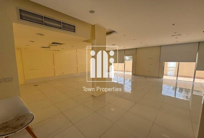 129742600 - Property Image 3