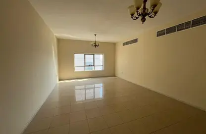 Apartment - 2 Bedrooms - 2 Bathrooms for rent in Corniche Tower - Ajman Corniche Road - Ajman