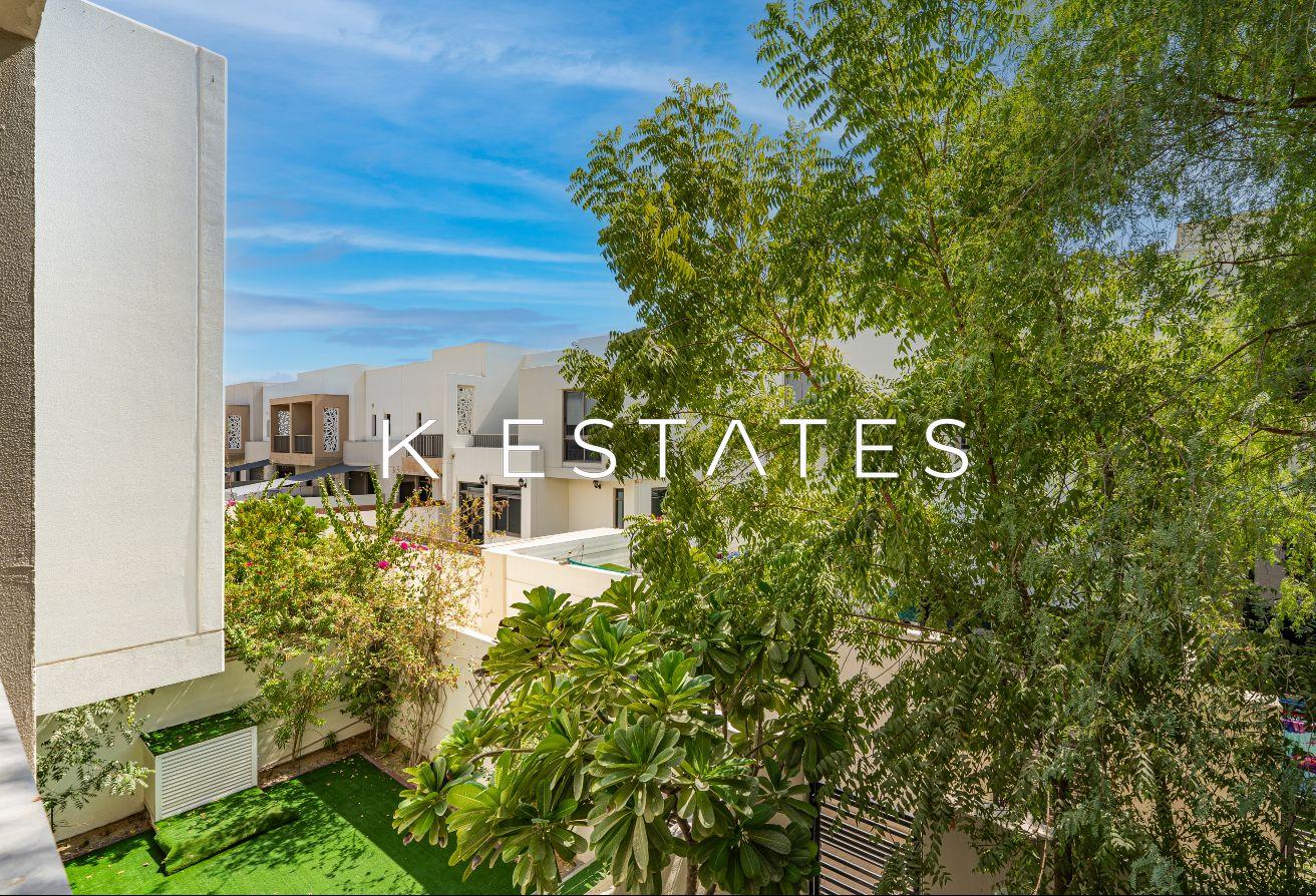 Hayat Townhouses