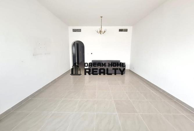 78188302 - Property Image 2