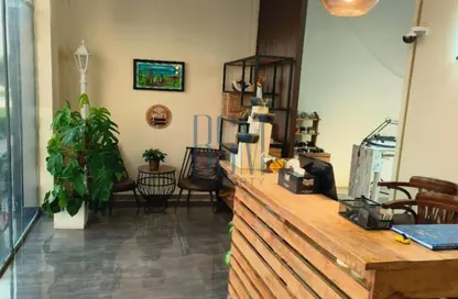 Shop - Studio for rent in Jumeirah Garden City - Al Satwa - Dubai Shop - Studio for rent in Jumeirah Garden City - Al Satwa - Dubai