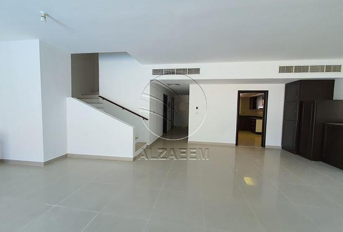 83652612 - صورة العقار 2