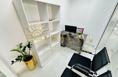 Office Space - 1 Bedroom - 1 Bathroom for rent in Reem Residency - Al Karama - Dubai
