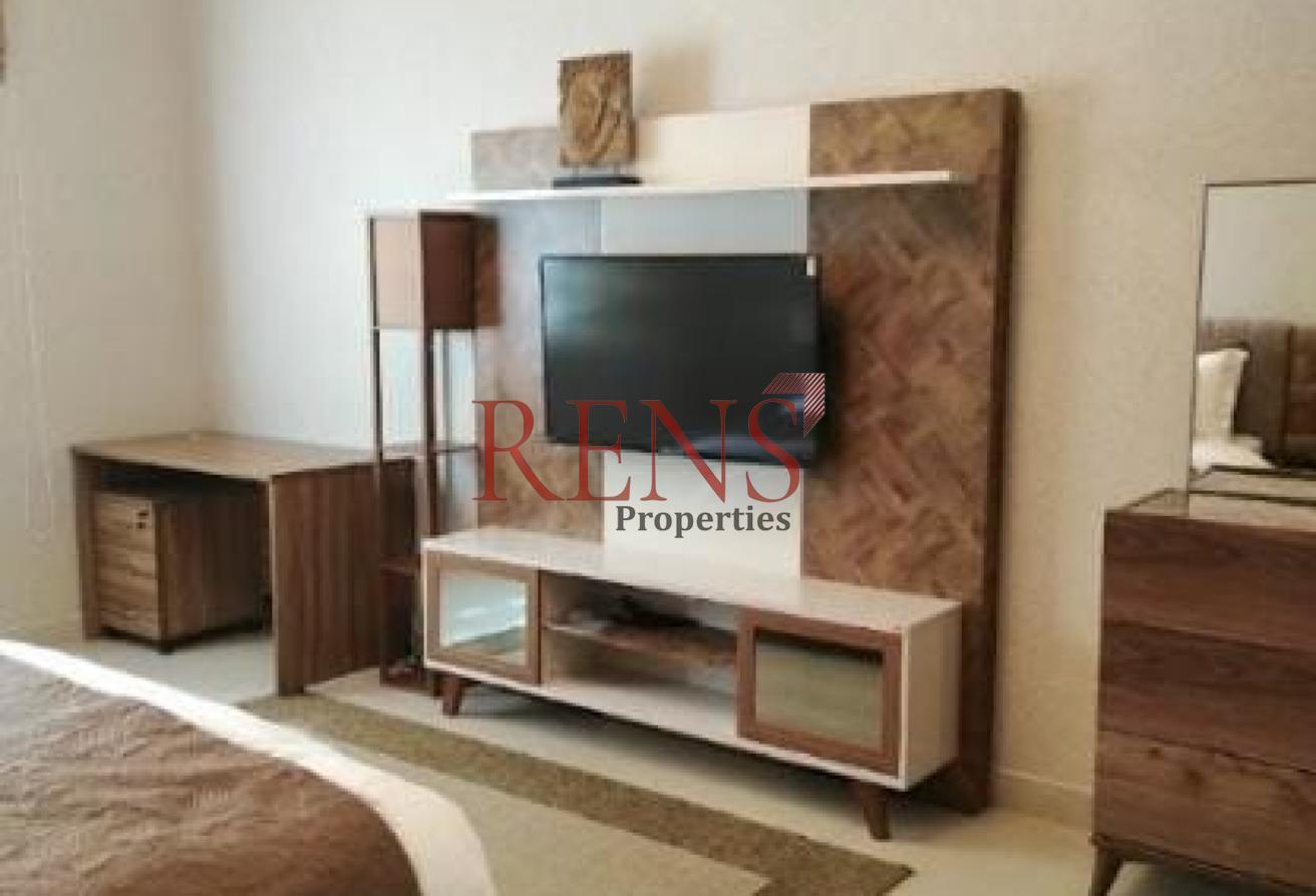Elegant Furnished 1BR | Spacious | Pool View photo 8