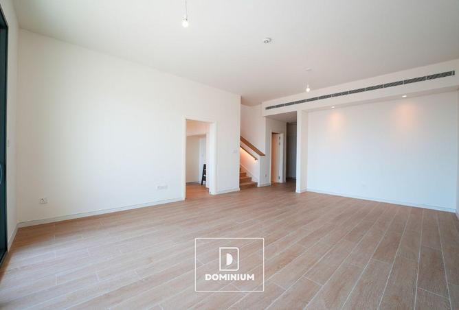 3-bed townhouse in Jebel Ali Village Townhouses — photo 2