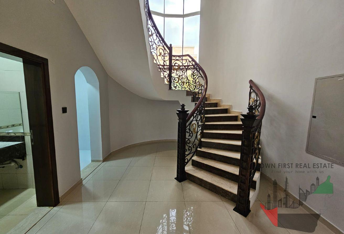 Brand New 5BR | Classic Villa | Prime Location photo 4