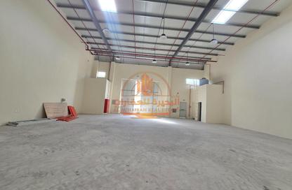 Warehouse - Studio for rent in Umm Al Thuoob - Umm Al Quwain