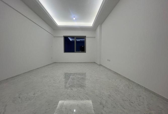 Near To Park | Well Maintained 1Bedroom 58k