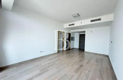 Apartment - 1 Bedroom - 2 Bathrooms for rent in Bloom Towers C - Bloom Towers - District 10 - Jumeirah Village Circle - Dubai Apartment - 1 Bedroom - 2 Bathrooms for rent in Bloom Towers C - Bloom Towers - District 10 - Jumeirah Village Circle - Dubai