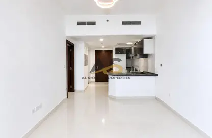 شقة - غرفة نوم - 2 حمامات للايجار في ذا جيت ريزيدينس 2 - مجمع دبي ريزيدنس - دبي