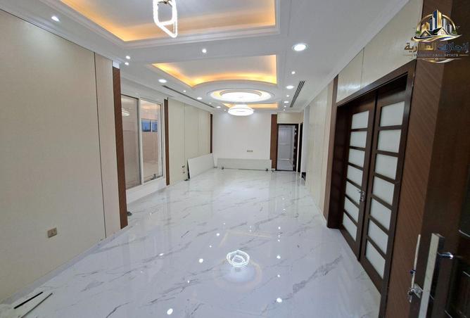 142361742 - Property Image 2