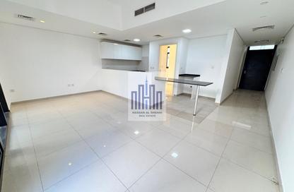 Townhouse - 2 Bedrooms - 4 Bathrooms for rent in Nasma Residence - Al Tai - Sharjah