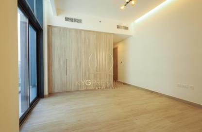 Apartment - 1 Bedroom - 2 Bathrooms for sale in The East Crest by Meteora - District 17 - Jumeirah Village Circle - Dubai