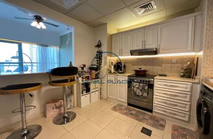 Apartment - 3 - 3 for rent in Mayfair Residency - Business Bay - Dubai