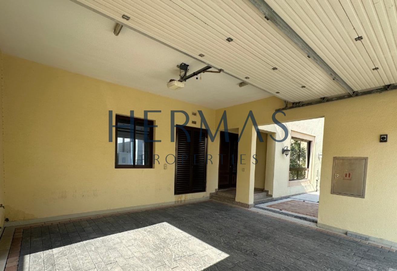 Exclusive 4BR | Upgraded & Furnished | Garden View photo 13