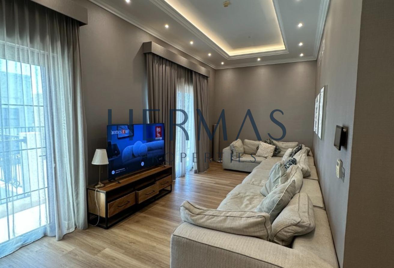 Exclusive 4BR | Upgraded & Furnished | Garden View photo 10