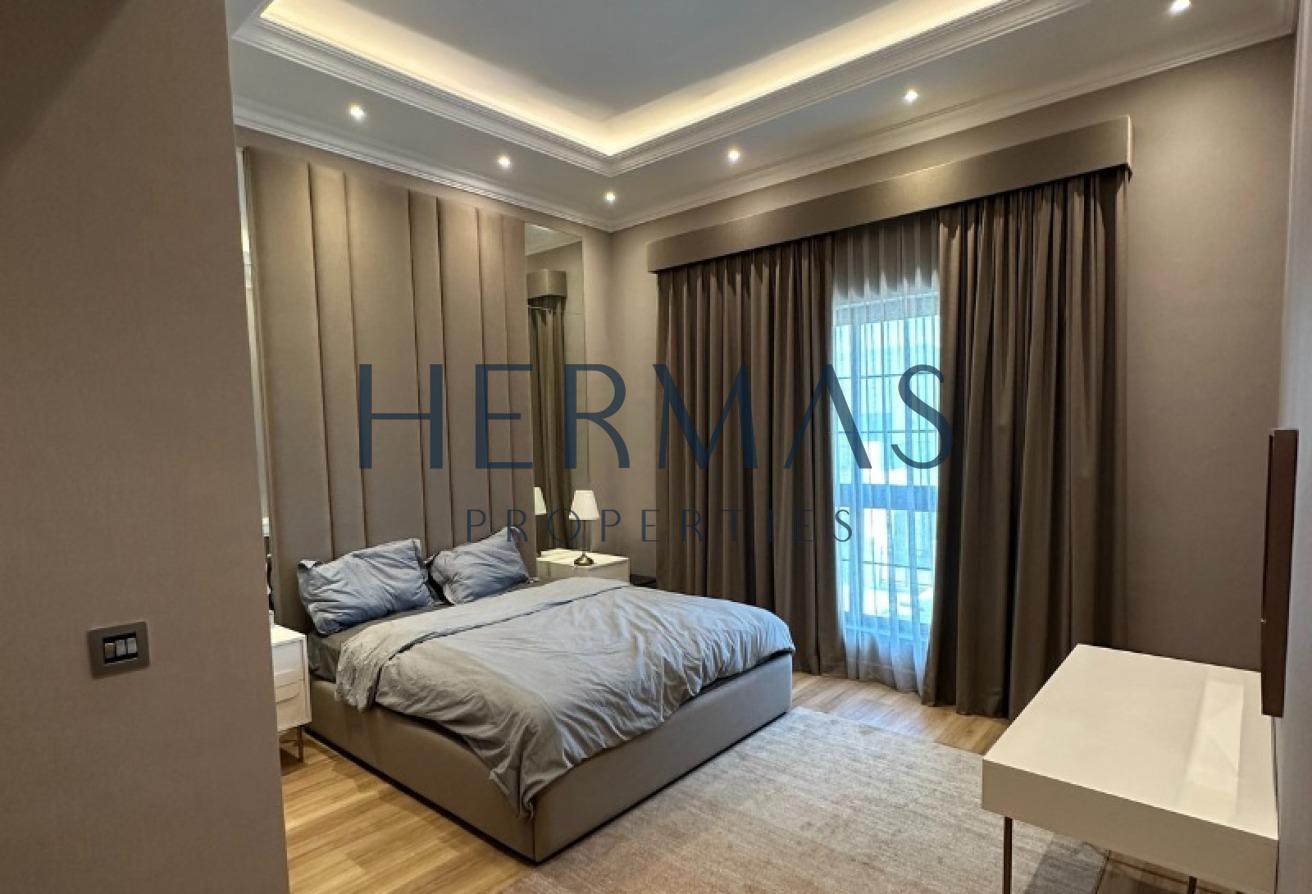 Exclusive 4BR | Upgraded & Furnished | Garden View photo 5
