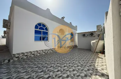 فيلا - 4 غرف نوم - 5 حمامات للايجار في الظيت الجنوبي - الظيت - رأس الخيمة