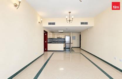 Apartment - 1 - 2 for rent in Al Shahed Tower - Barsha Heights (Tecom) - Dubai
