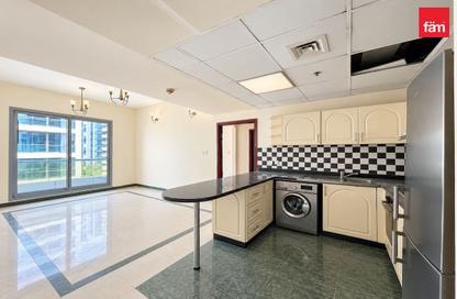 Apartment - 1 for rent in Al Shahed Tower - Barsha Heights (Tecom) - Dubai