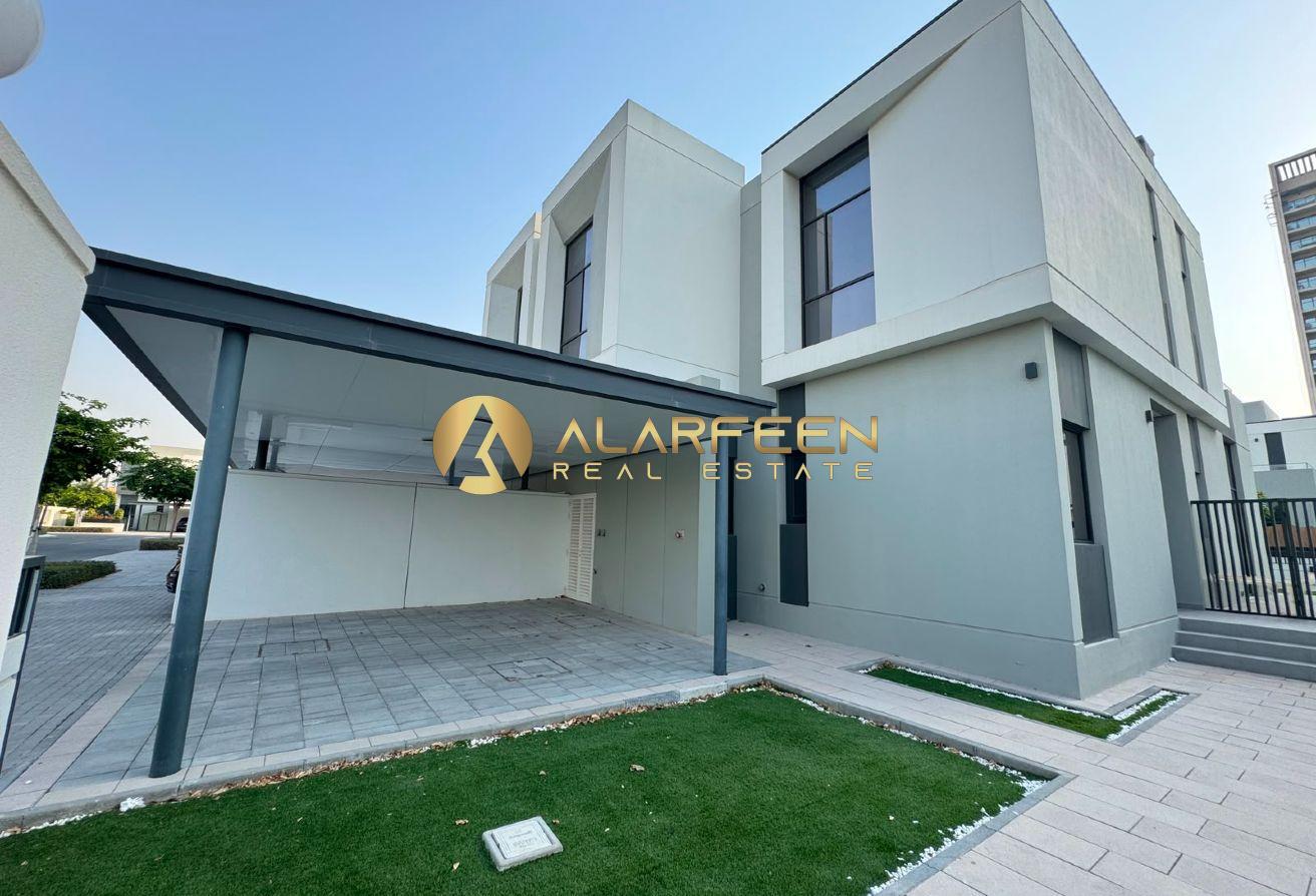 Spacious 4BR + Maid | Park View | Corner Villa photo 16