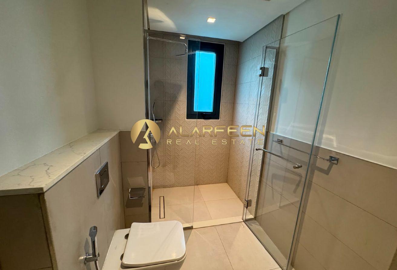 Spacious 4BR + Maid | Park View | Corner Villa photo 17