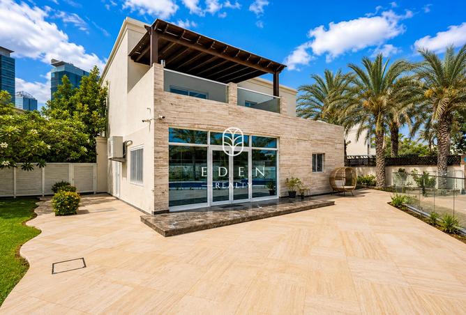 Exclusive 5BR Villa on Massive Cul-de-Sac Plot