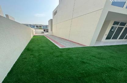 Townhouse - 3 - 3 for rent in Damac Hills 2 - Dubai