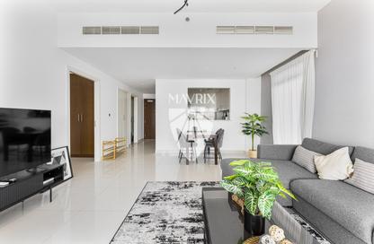 Apartment - 1 Bedroom - 2 Bathrooms for rent in Boulevard Crescent Tower 1 - BLVD Crescent - Downtown Dubai - Dubai