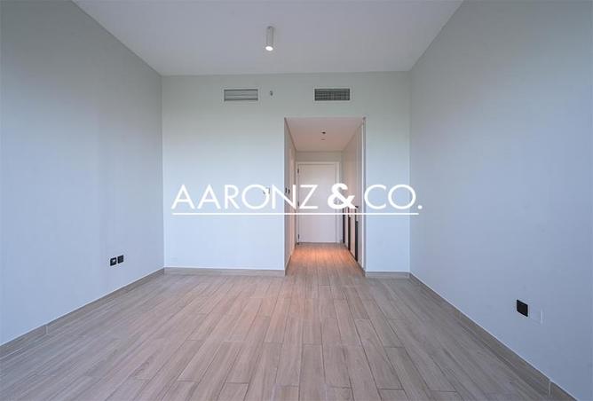 76983389 - Property Image 3