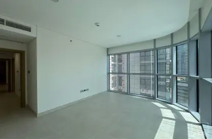 شقة - 3 غرف نوم - 4 حمامات للايجار في مدينة الأضواء - جزيرة الريم - أبوظبي شقة - 3 غرف نوم - 4 حمامات للايجار في مدينة الأضواء - جزيرة الريم - أبوظبي